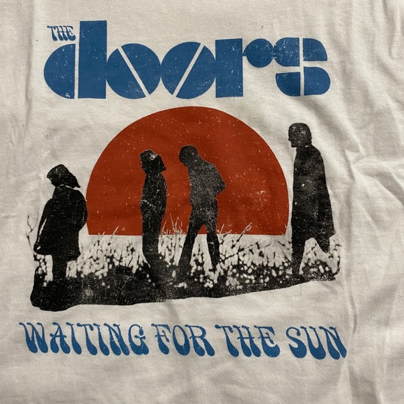 Cropped Doors Tee - Picture 2 of 2